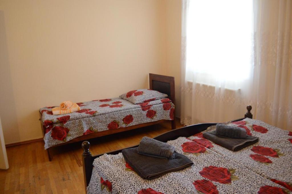 Alex'S Cosy Guesthouse Tiflis Exterior foto