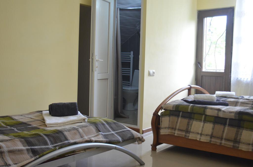 Alex'S Cosy Guesthouse Tiflis Exterior foto