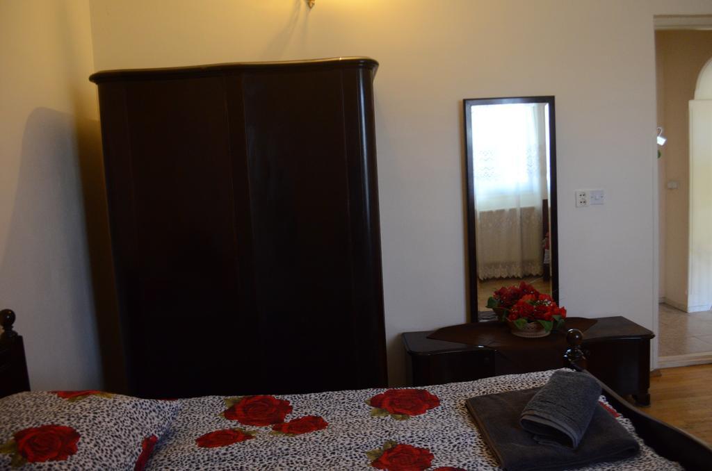 Alex'S Cosy Guesthouse Tiflis Exterior foto
