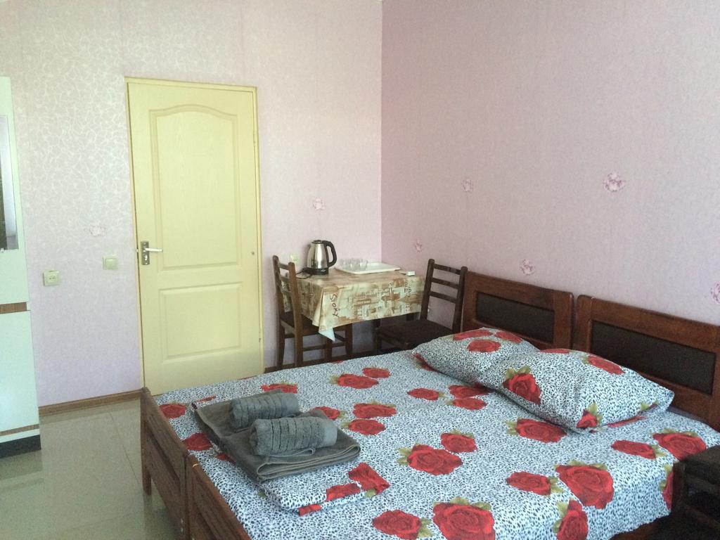 Alex'S Cosy Guesthouse Tiflis Exterior foto